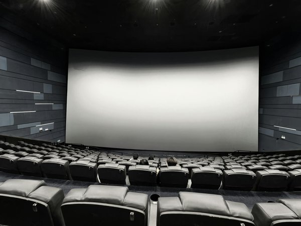 Exploration de l'Impact de la Tragédie dans la Littérature : Un Voyage Lyrical et Profond